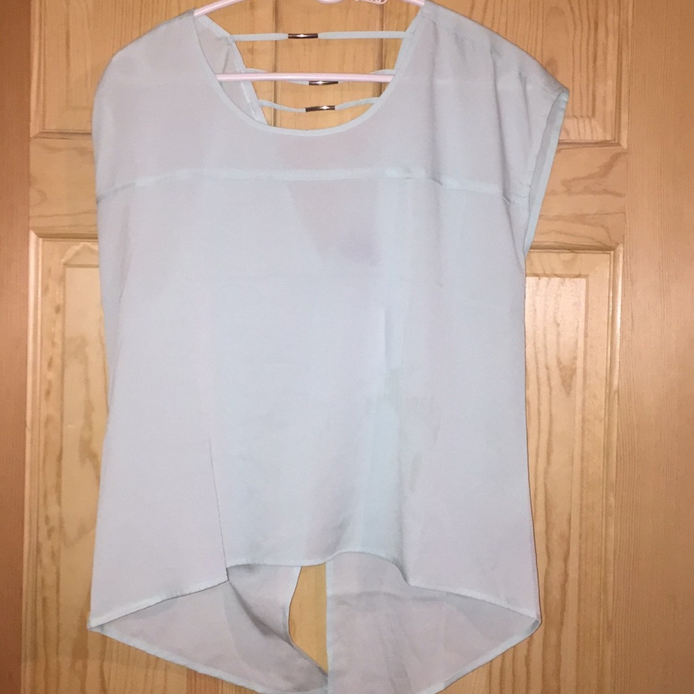 BEBE short sleeve top.